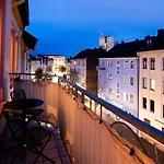 Gruenderzeit-wohnung Stadtmitte Mit Sonnenverwoehntem Balkon