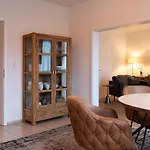 Lägenhet Gruenderzeit-wohnung Stadtmitte Mit Sonnenverwoehntem Balkon Fulda