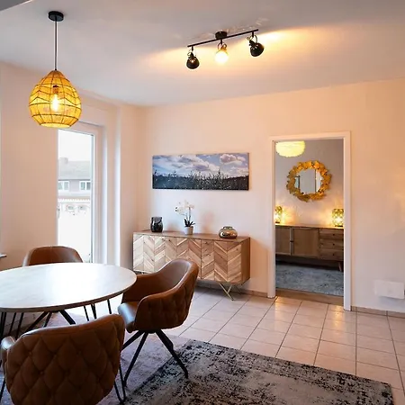 Apartmán Gruenderzeit-wohnung Stadtmitte Mit Sonnenverwoehntem Balkon Fulda