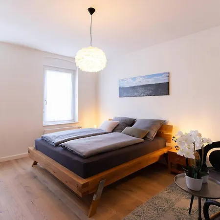 Gruenderzeit-Wohnung Stadtmitte Mit Balkon *