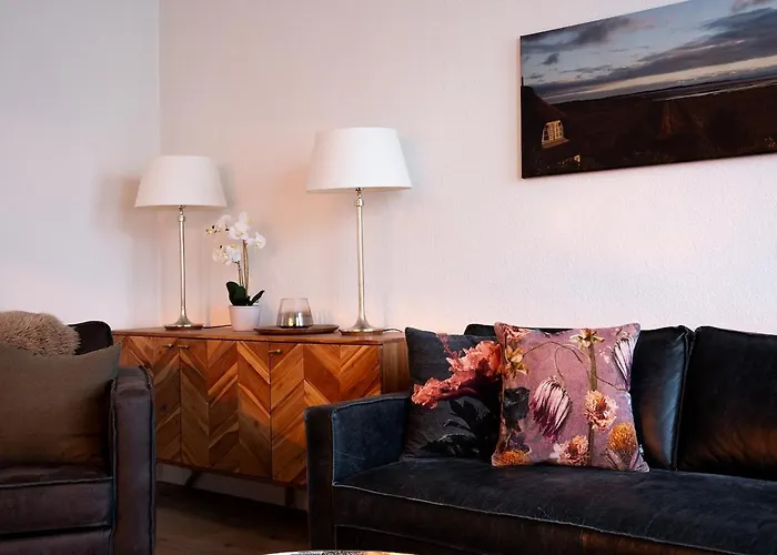 Gründerzeit-wohnung Stadtmitte Mit Sonnenverwöhntem Balkon Fulda