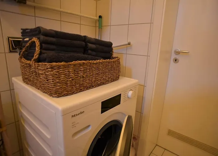 Appartement Gruenderzeit-wohnung Stadtmitte Mit Sonnenverwoehntem Balkon