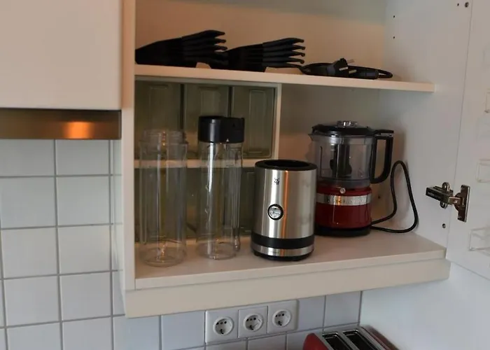 Gründerzeit-wohnung Stadtmitte Mit Sonnenverwöhntem Balkon * Fulda