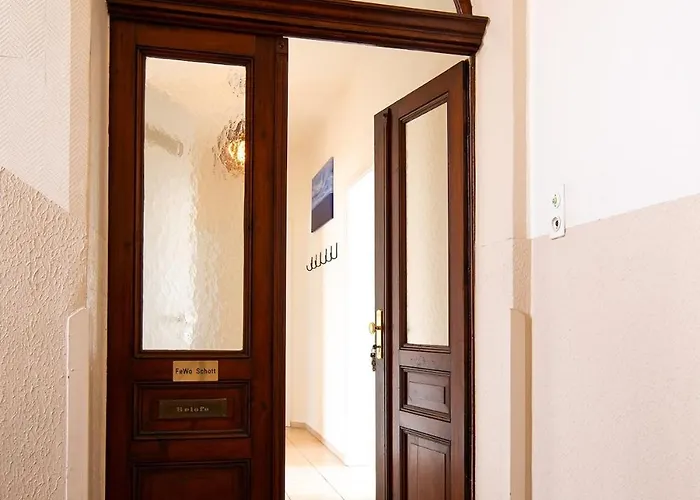 Gruenderzeit-wohnung Stadtmitte Mit Sonnenverwoehntem Balkon * Fulde